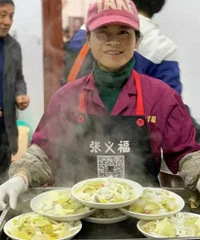 某小区这16桌流水席火了!