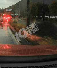 �������ת�䣬�Ҳ�㱻ײ