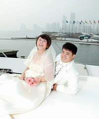 肥肥嫂嫂秀婚纱照了 最佳夫妻相奖