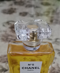 朋友送的香奈儿5号香水100ml