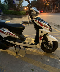 八成新踏板车 车好 省油 没有上牌 公里数少