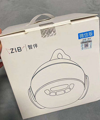 小智伴智能机器人,可以连接手机
