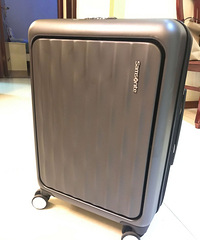 新秀丽箱包 全新正品-吊牌在 全部7折出手