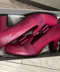 ��������ƤŮЬ150����