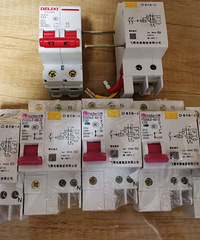 װ��ʣ��һЩ���ϴ����