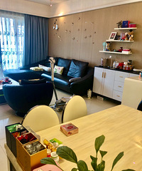 ����ʯ��������1.4��0.85����ɫ������ת��