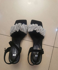 ��������ı�����Ь