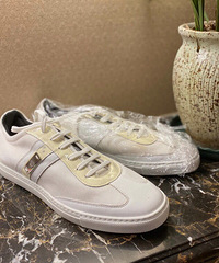 ��˼�ܣ�versace��С��Ь����2˫��΢��ؼ�