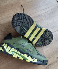 ���ϴ�˹��Ҷ���˶�Ь