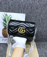 Gucci ����super mini ��ɫ����