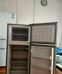 ��ƺ�Ĺ��︽��������100�飬˦��˦��