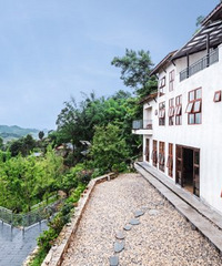 ��ʢ��ɽС�����޴�/˫�˷�����6�䣩