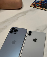 ��13��ת��iPhone xs Max 256G