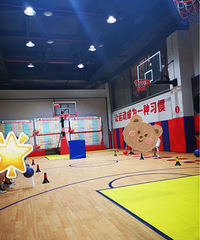 �山�����������ת��