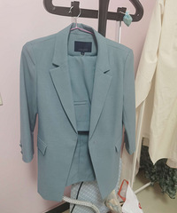 ��ǰ�����Ӿ�  �ֲݵ�Ů������װ l  160��