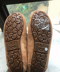 UGG����Ь�ͼ�ת��