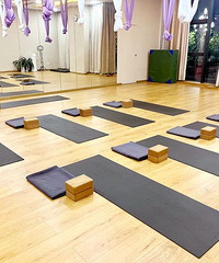 �����°�԰�����㳡ʥ���٤�꿨�ͼ�ת��