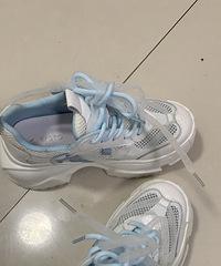 100����ת�ô���¥���˿���ٹ��˳��лؼ�