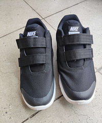 Nike大童运动鞋