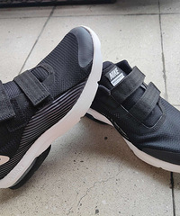 Nike大童运动鞋