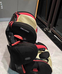 出瑞凯威(RECARO)大黄蜂安全座椅