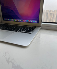 出苹果Macbookair笔记本电脑