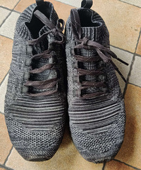 �����˶�Ь����