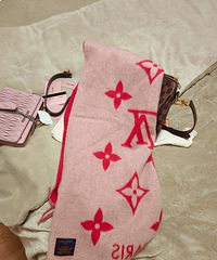 lv������Χ��������ȫ�£�����ë�����������ϲ�졣