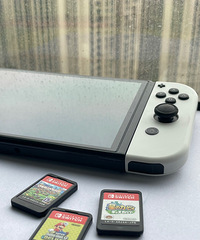 出9.5新全套switch0led日版