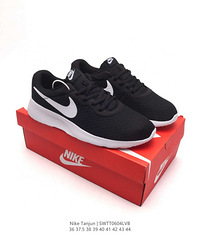Nike透气轻便休闲鞋 75一双