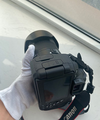 出9.7新佳能700d单反