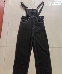 ��ɫţ�б�����