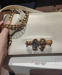 ����Ů���ʺϵİ���