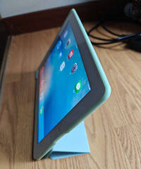 自用32G版iPad2 成色很新,屏幕完美