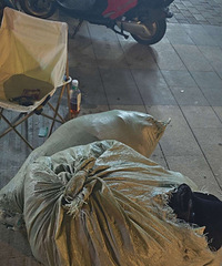 闲置不要的衣服 报废手机电脑