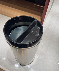 �Ϸ� 50L����ָ�ʽ�뿪������Ͱ����ţ�ɰ��