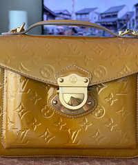 lv�ʲ� ��������ɫ