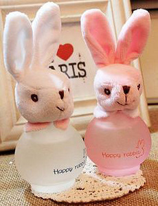 热卖女香女士香水持久淡香kitty熊猫白色粉色萌