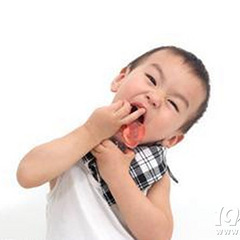 宝宝一直打嗝怎么办