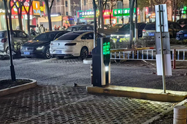 ȫ���������ĳ�λû��֮һ���ĸ������������ĳ�λ��ôͣ�ý�