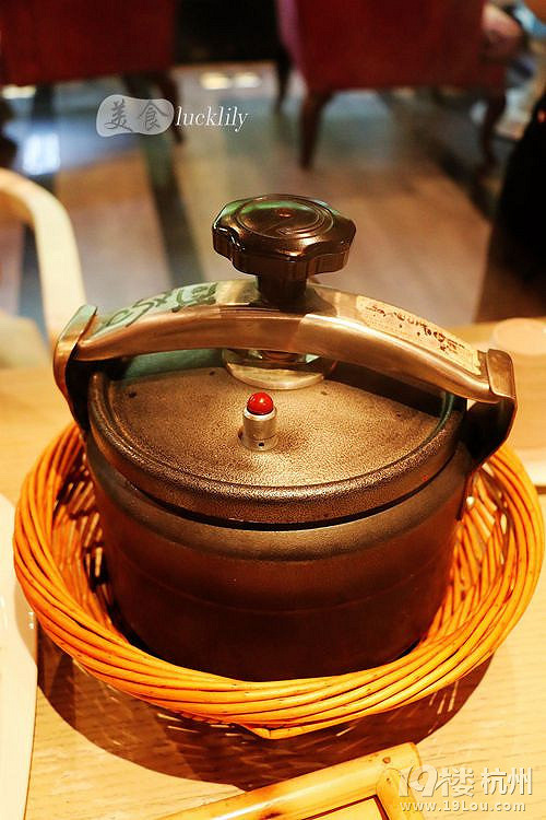 【5队】陶陶居茶楼、藏鲜工坊、士林传说-美食