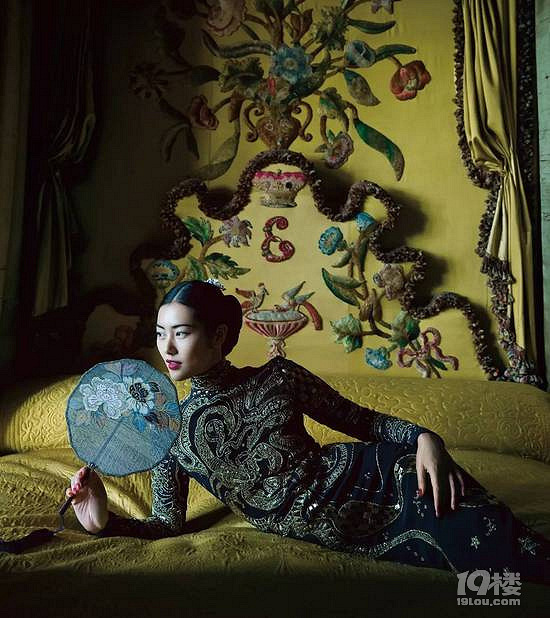 穿婚纱要拿手捧花 穿秀禾别忘了团扇【结婚种