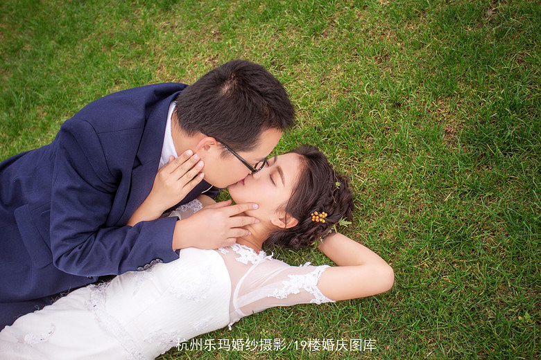 爱情歌_唯美_街景_杭州乐玛婚纱摄影的特色产