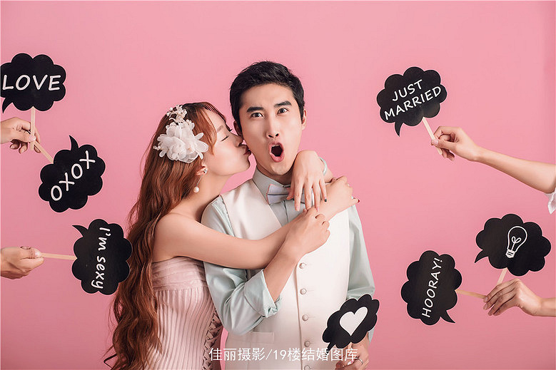 婚纱照挂在哪里既甜蜜又美观?!