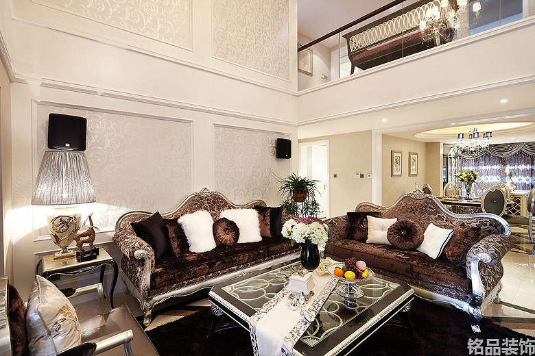 �Ϲ�Ԣװ��Ч��ͼ