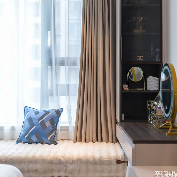 ������� �˼�+�Ա�װ��Ч��ͼ