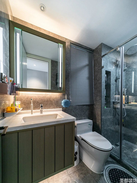 ������� �˼�+�Ա�װ��Ч��ͼ