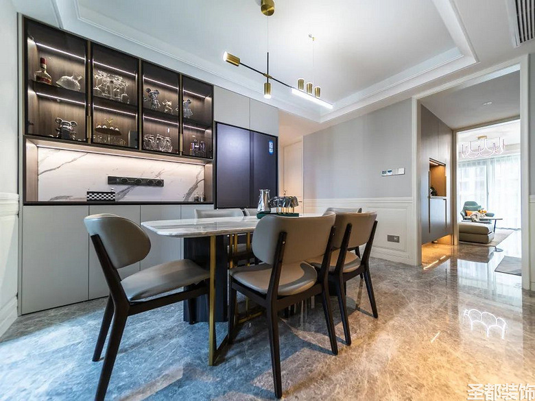 ������� �˼�+�Ա�װ��Ч��ͼ