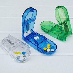 艺术蜗居带刀片切药片盒切药器药盒随身便携掰