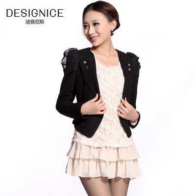 DC迪赛尼斯秋季新款修身短款毛呢品牌女士时
